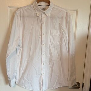 Izod Men's White Casual Button-Down Shirt